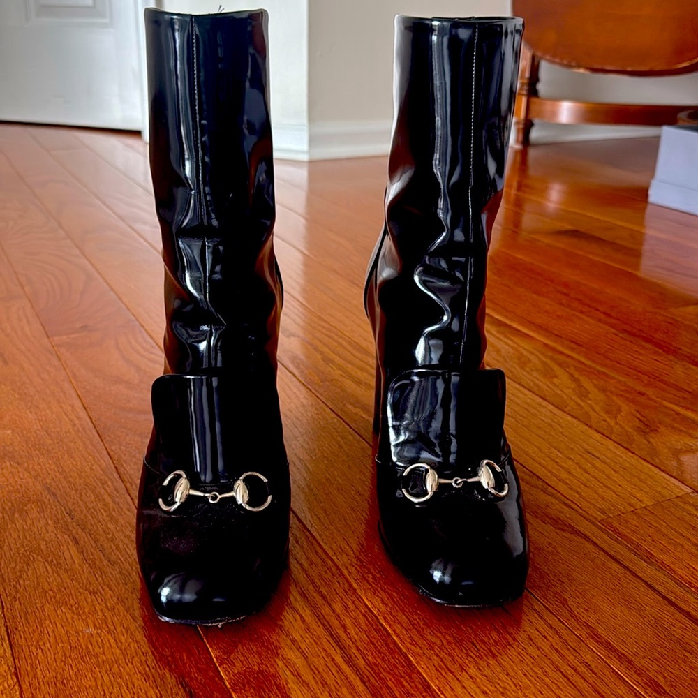Gucci black patent leather boots - 39